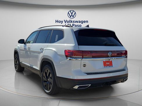 New 2026 Volkswagen Atlas SE image 4