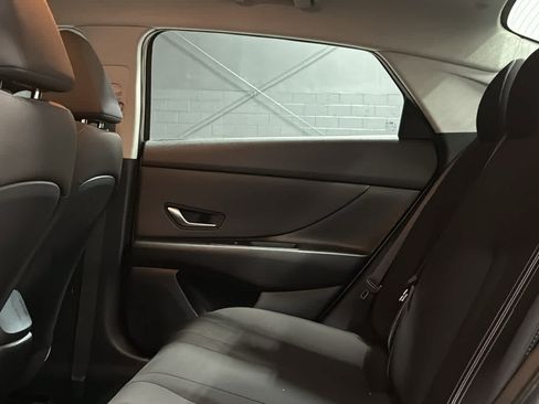 Used 2023 Hyundai Elantra SEL w/ Convenience Package FWD image 21