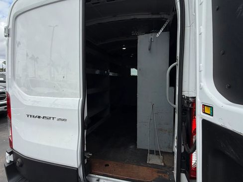 Used 2020 Ford Transit 250 Medium Roof image 16
