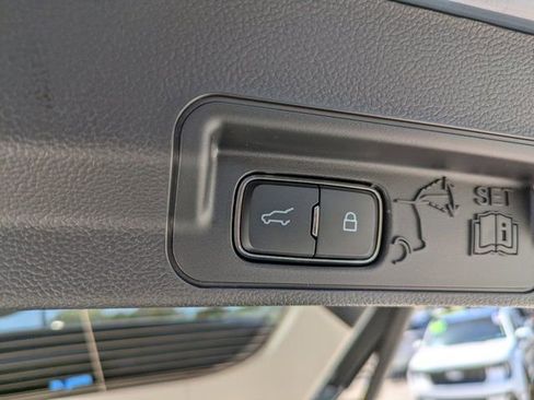 New 2026 Ford Explorer Active image 18