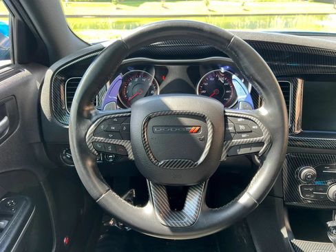 Used 2015 Dodge Charger SXT RWD image 20
