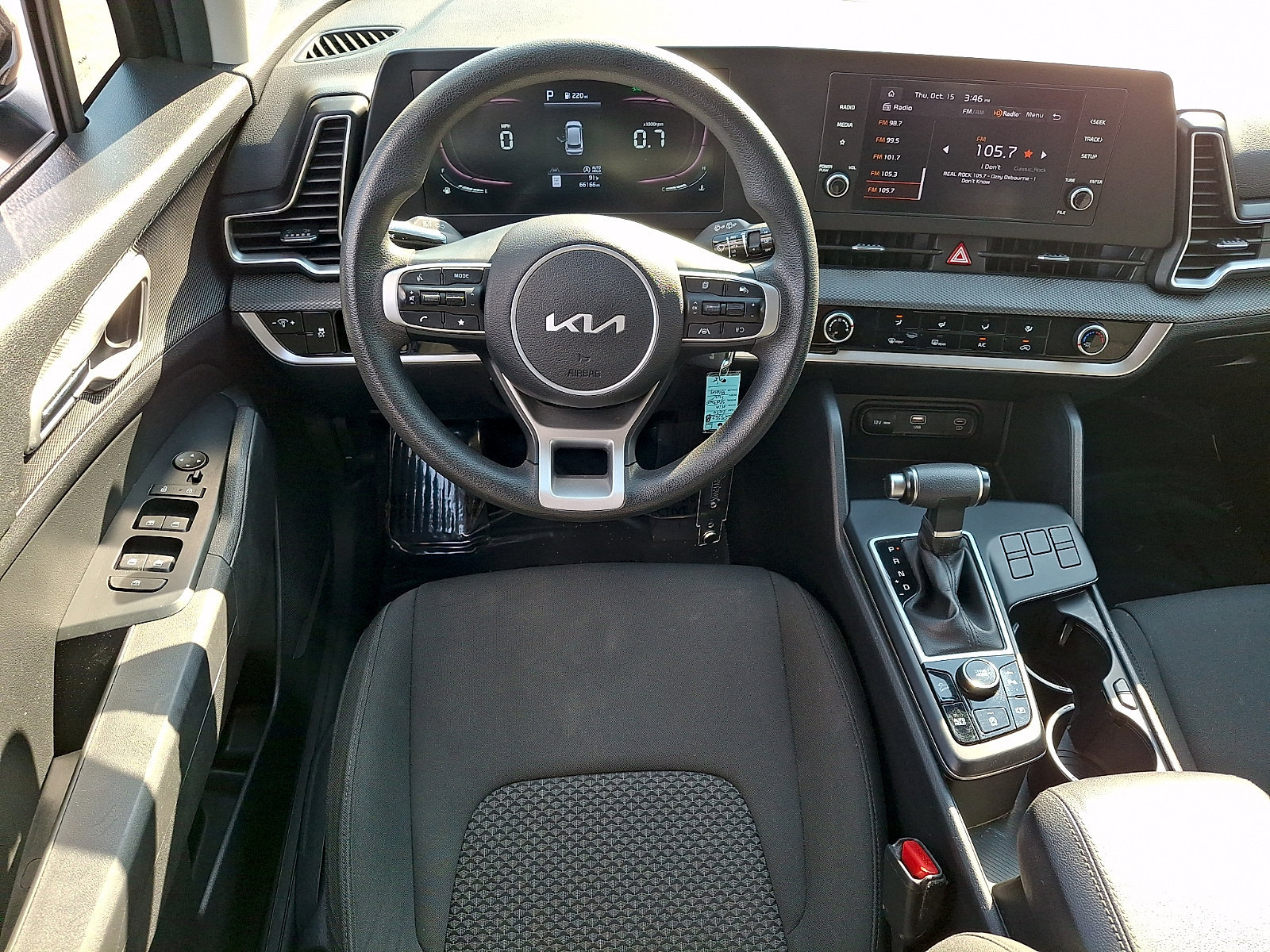 Used 2024 Kia Sportage LX FWD image 11