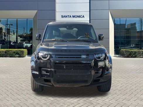 New 2026 Land Rover Defender 130 X-Dynamic SE image 8