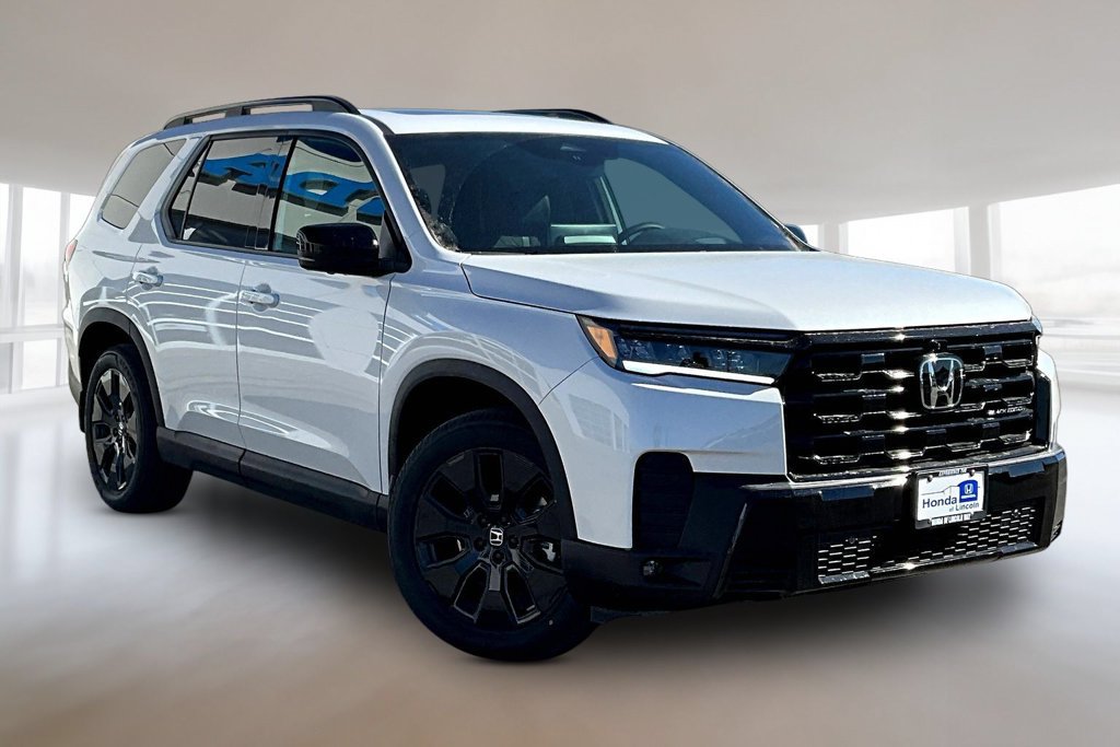 New 2026 Honda Pilot Black Edition image 2