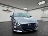 Used 2022 Nissan Altima 2.5 SR w/ Midnight Edition Package image 2