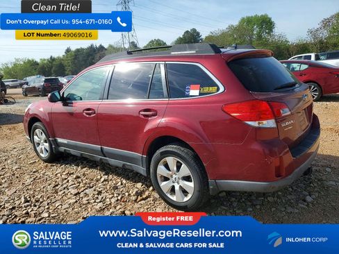 Used 2012 Subaru Outback 2.5i Limited w/ Moonroof Pkg AWD/4WD image 3