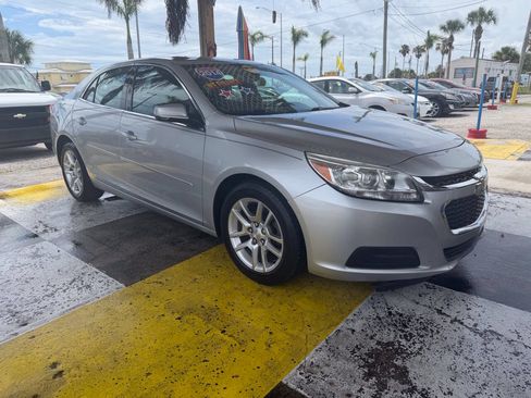 Used 2014 Chevrolet Malibu LT w/ Power Convenience Package FWD image 3
