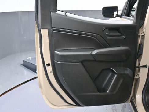 Used 2024 Chevrolet Colorado W/T image 36