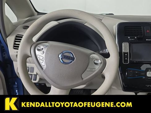 Used 2011 Nissan Leaf FWD image 10