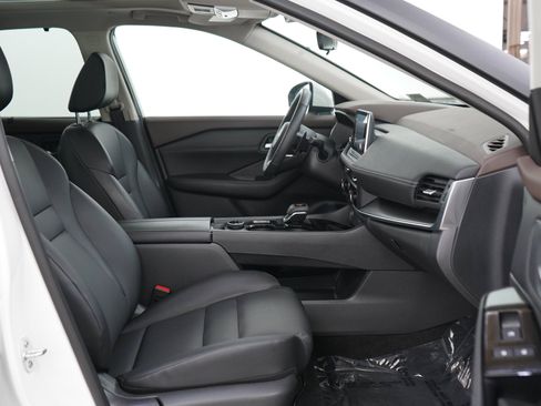 Used 2023 Nissan Rogue SV w/ SV Premium B Package AWD/4WD image 11