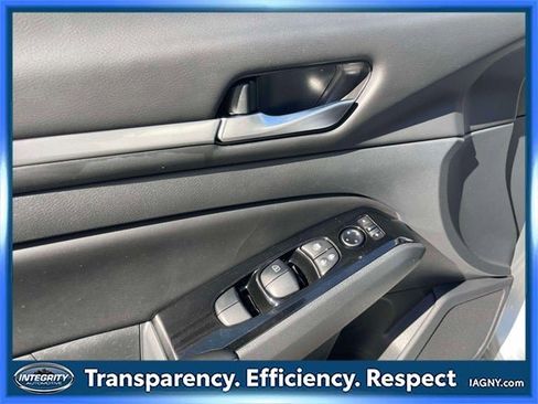 Certified 2023 Nissan Altima 2.5 SV image 18