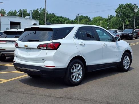 Used 2022 Chevrolet Equinox LT FWD image 2