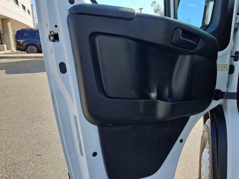 Used 2026 RAM ProMaster 2500 w/ Convenience Group FWD image 20