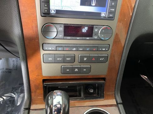 Used 2012 Lincoln Navigator L 4WD image 22