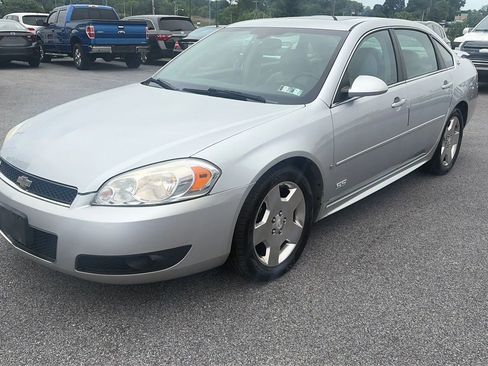 Used 2009 Chevrolet Impala SS w/ Convenience Package FWD image 17