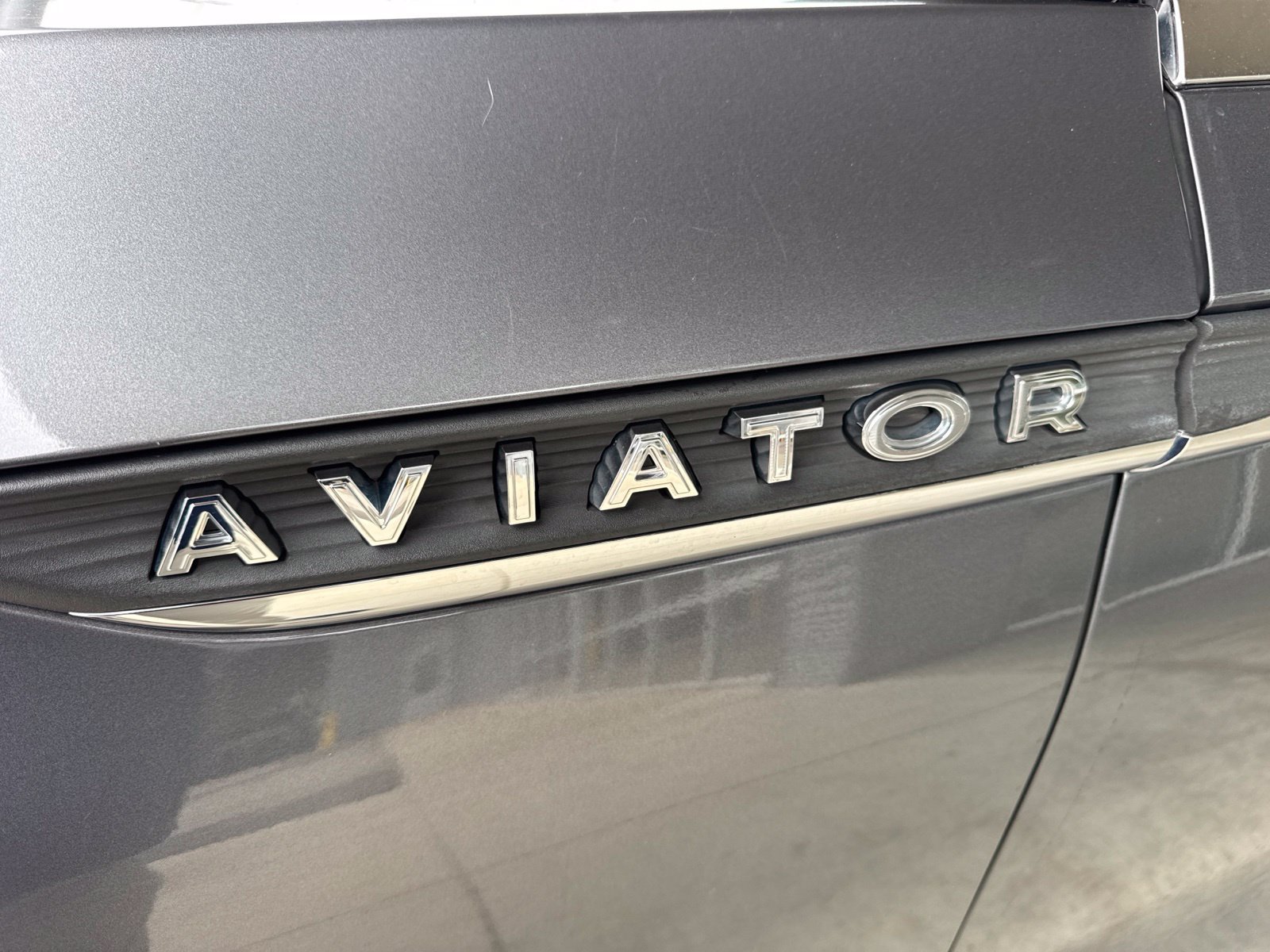 Used 2021 Lincoln Aviator Reserve AWD/4WD image 13