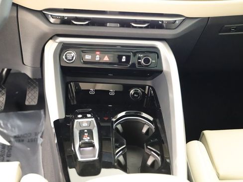 New 2025 Audi Q5 Prestige image 21