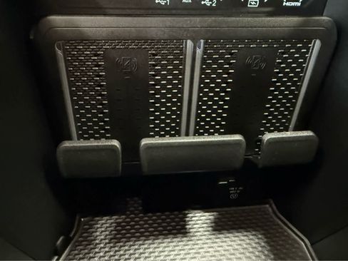 Used 2025 RAM 2500 Limited image 22