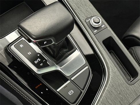 Used 2024 Audi A5 2.0T Premium Plus image 31