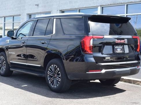 Used 2025 GMC Yukon Elevation AWD/4WD image 9