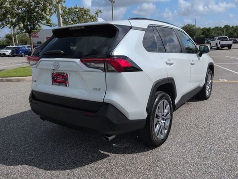 Certified 2023 Toyota RAV4 XLE Premium FWD image 4