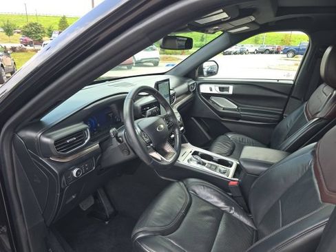 Certified 2020 Ford Explorer Platinum w/ Premium Technology Package AWD/4WD image 10
