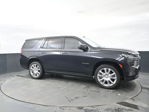 Used 2024 Chevrolet Tahoe High Country w/ Premium Package 2 image 7