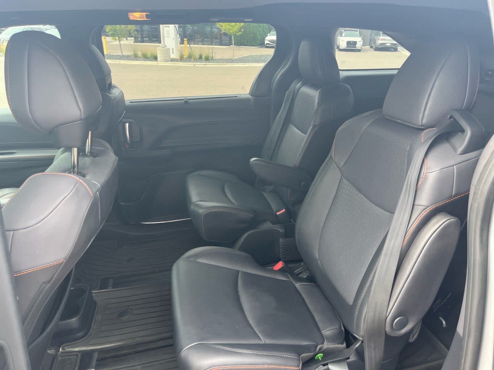 Certified 2021 Toyota Sienna XSE w/ XSE Plus Package FWD image 8