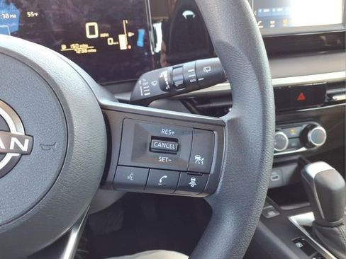 Used 2025 Nissan Kicks S AWD/4WD image 20