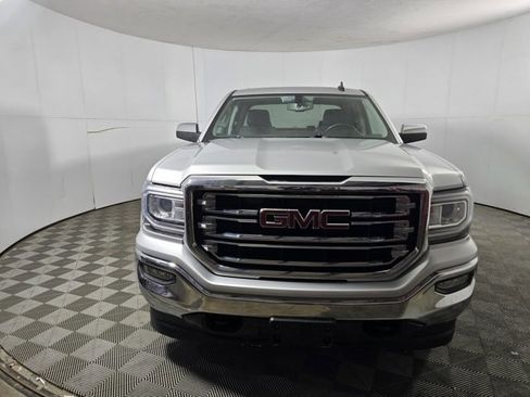 Used 2018 GMC Sierra 1500 SLT image 2