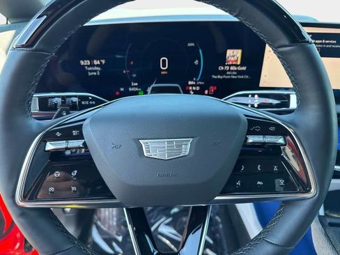 Certified 2025 Cadillac Optiq Sport 2 AWD/4WD image 25