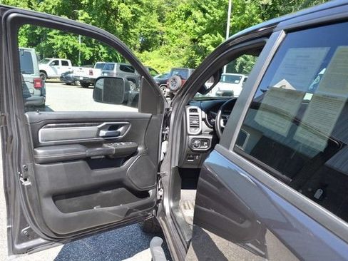 Used 2022 RAM 1500 Big Horn AWD/4WD image 15