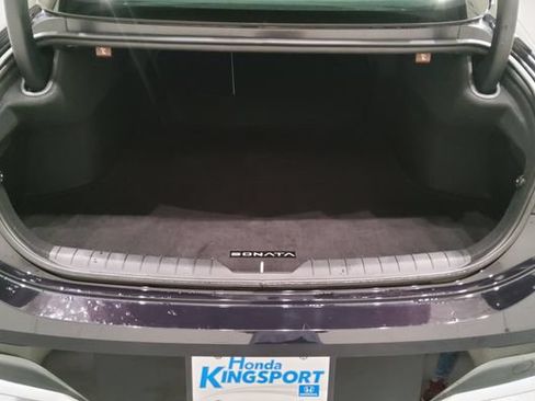 Used 2024 Hyundai Sonata SEL w/ Convenience Package FWD image 17