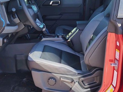 New 2024 Ford Bronco Black Diamond image 19