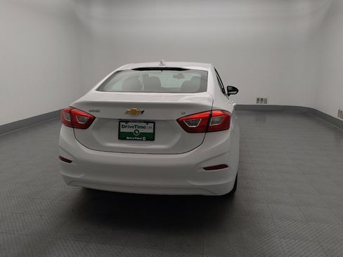 Used 2018 Chevrolet Cruze LT FWD image 7