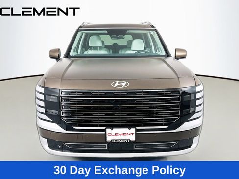 Certified 2026 Hyundai Palisade Calligraphy FWD image 3