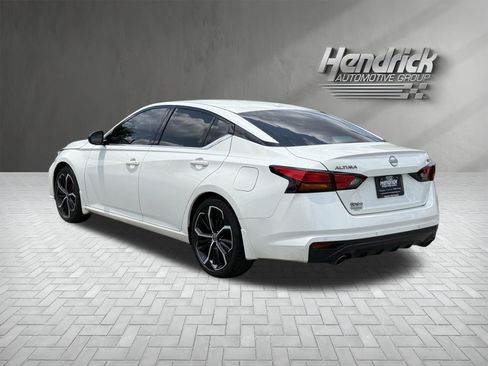 Used 2024 Nissan Altima 2.5 SR w/ SR Premium Package FWD image 8