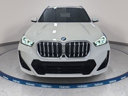 Used 2023 BMW X1 xDrive28i w/ Premium Package AWD/4WD image 3