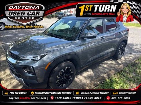 Used 2022 Chevrolet TrailBlazer LT FWD image 1