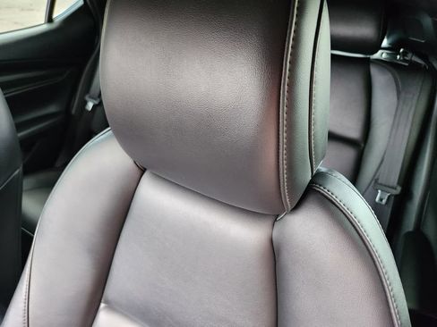 Used 2020 MAZDA MAZDA3 AWD Hatchback w/ Preferred Pkg image 6