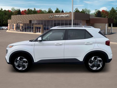 New 2026 Hyundai Venue SEL image 3