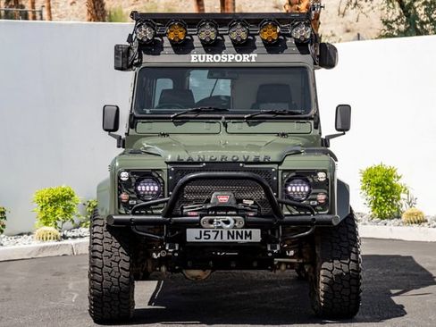 Used 1991 Land Rover Defender 110 image 3