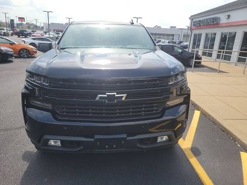 Used 2020 Chevrolet Silverado 1500 RST AWD/4WD image 2