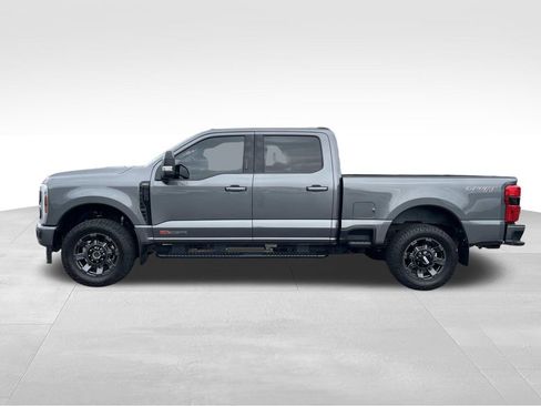 Used 2024 Ford F250 Lariat w/ Sport Appearance Package image 7