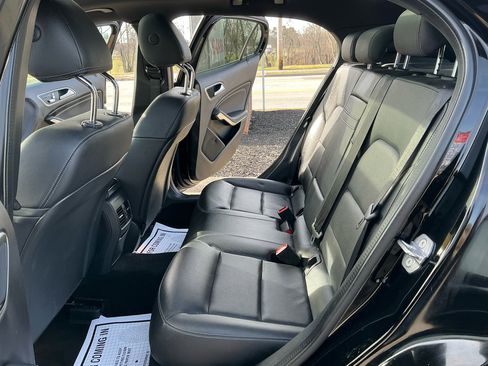 Used 2020 Mercedes-Benz GLA 250 GLA 250 4MATIC SUV image 12