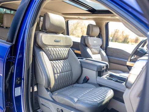 Used 2026 Ford F450 Platinum w/ Platinum Plus Package image 39