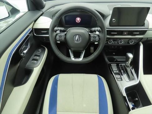 Used 2025 Acura ADX A-Spec image 12