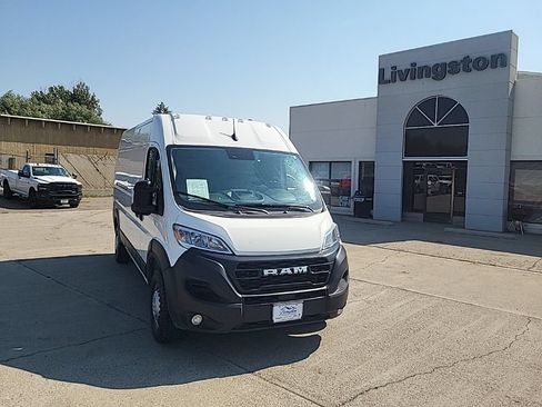 Used 2025 RAM ProMaster 2500 w/ Convenience Group FWD image 2