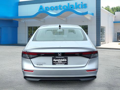 New 2026 Honda Accord SE image 4