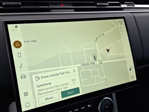 Used 2023 Land Rover Range Rover SE image 15